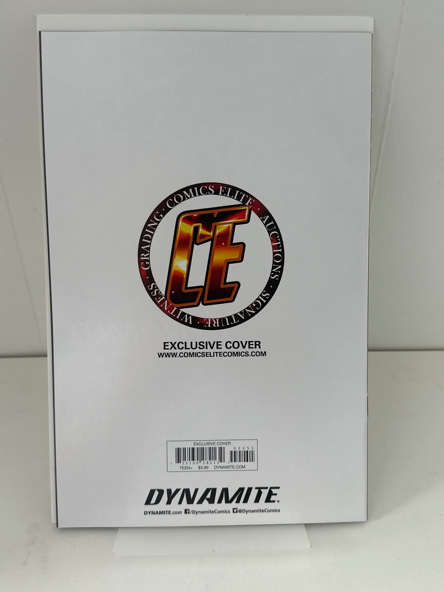Vampirella 2 Mark Sparacio Comics Elite Exclusive Signed Dynamite 2019