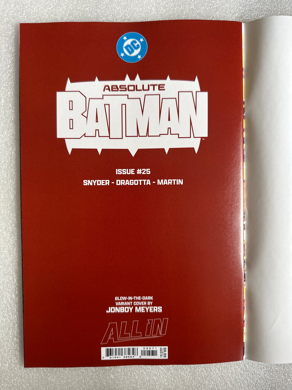 Absolute Batman #25 Glow-In-The-Dark Jonboy Meyers Variant DC 2026
