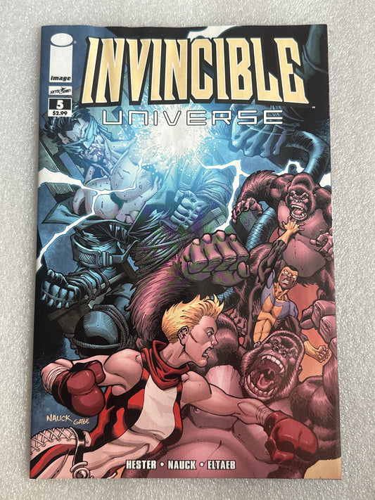 Invincible Universe #5 Image 2013