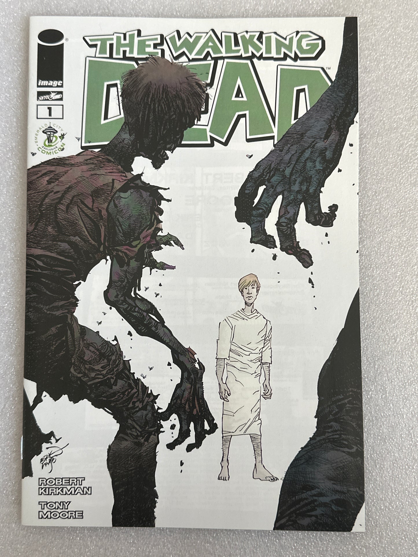 The Walking Dead #1 ECC 2014 Variant Image