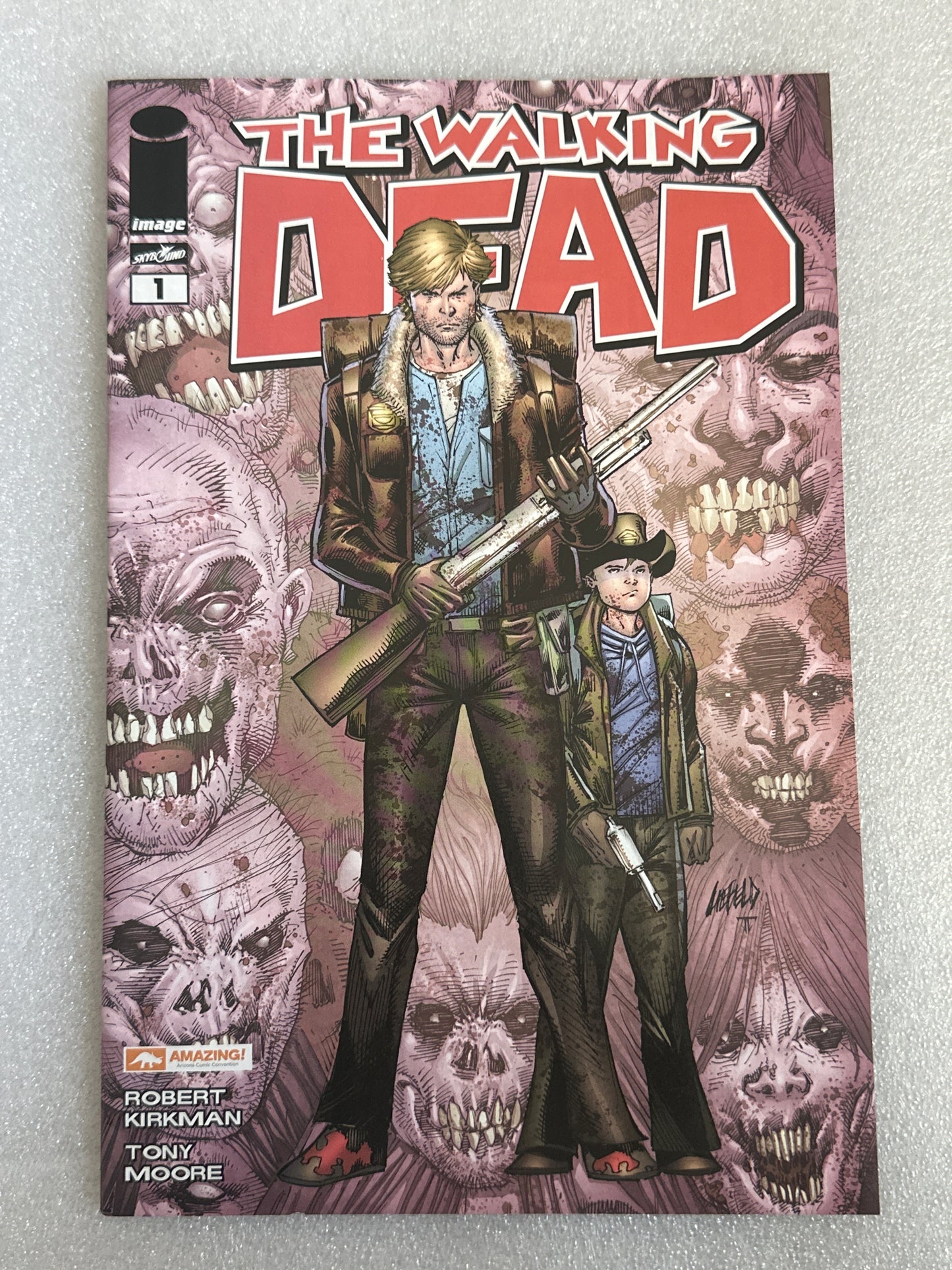 The Walking Dead #1 Amazing Arizona Con 2014 Color Variant Image