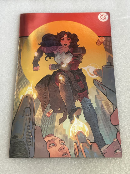 Absolute Wonder Woman 2 Foil Variant DC 2025