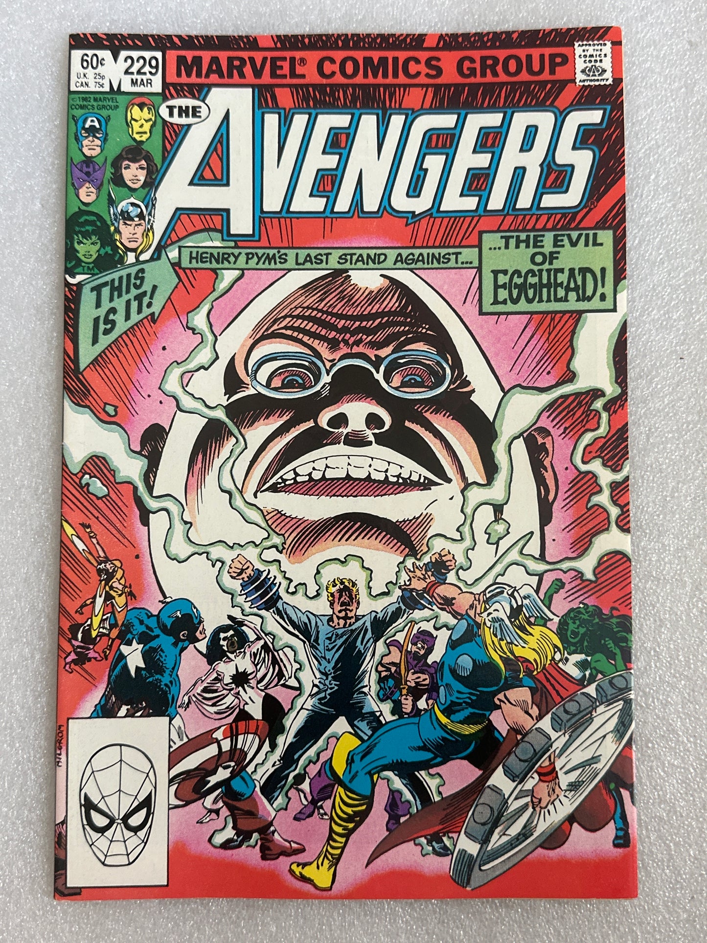 Avengers 229 Marvel 1983